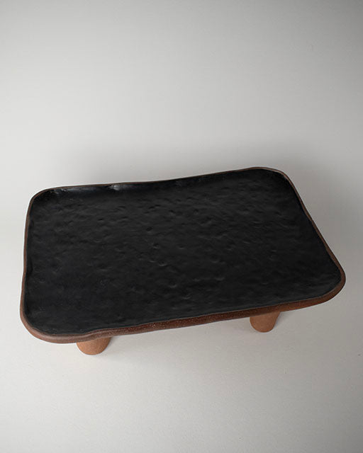 Terracotta and Black Plateau